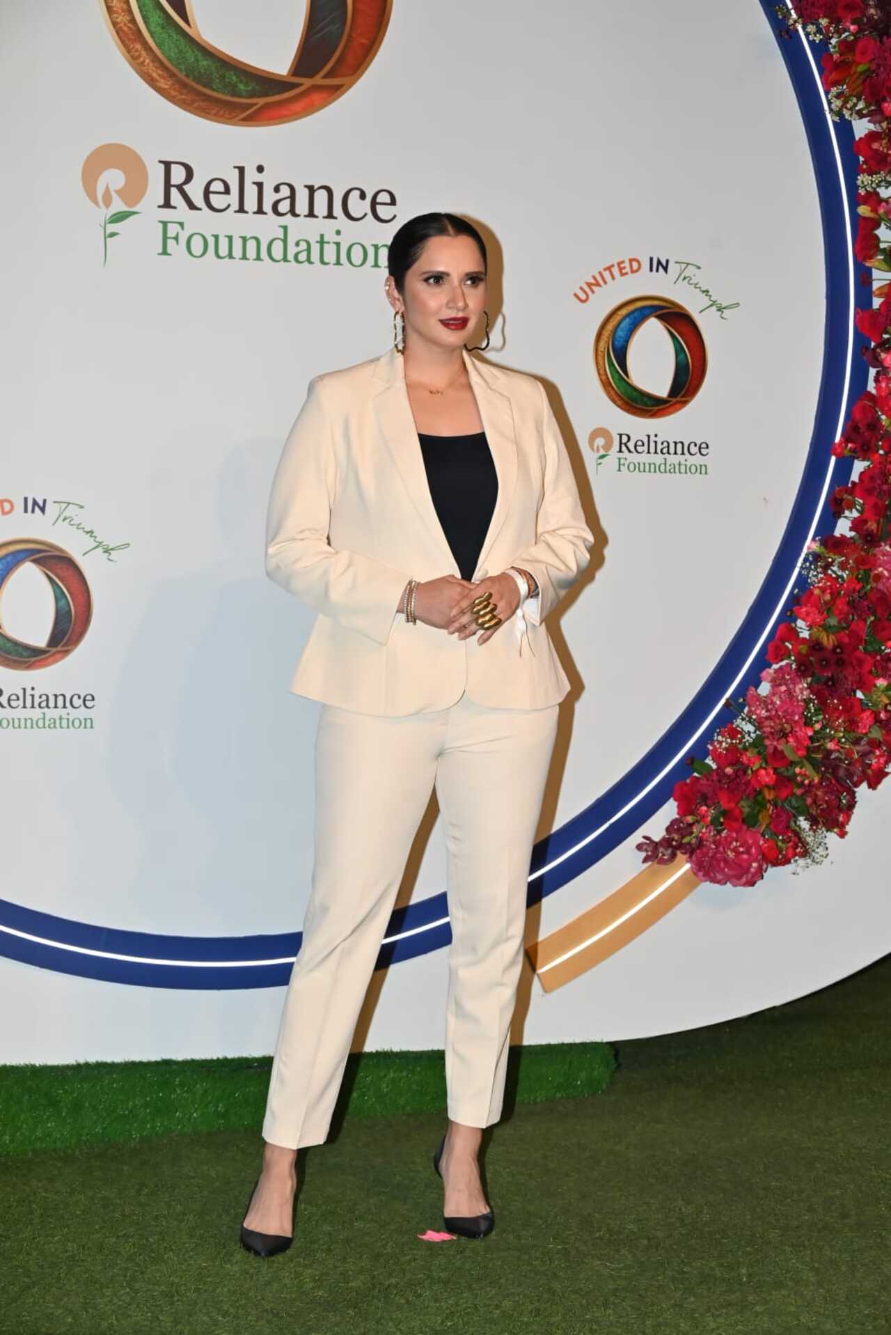 Ace tennis player Sania Mirza looked stunning in a cream suit 